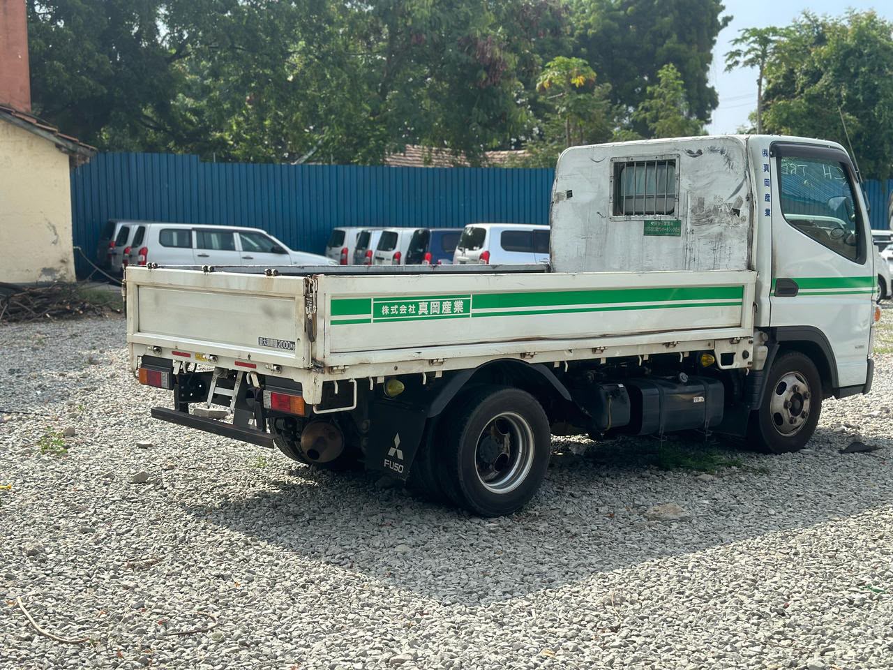 MITSUBISHI FUSO