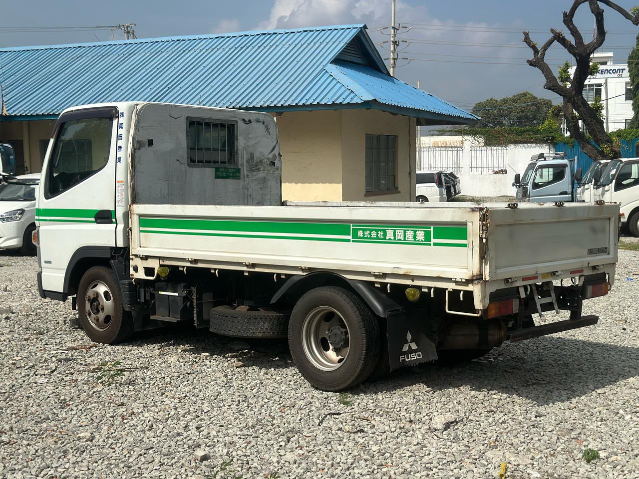 MITSUBISHI FUSO