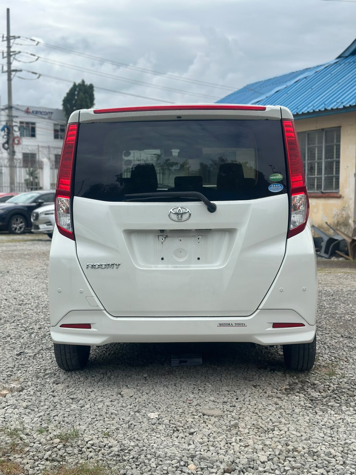 TOYOTA ROOMY