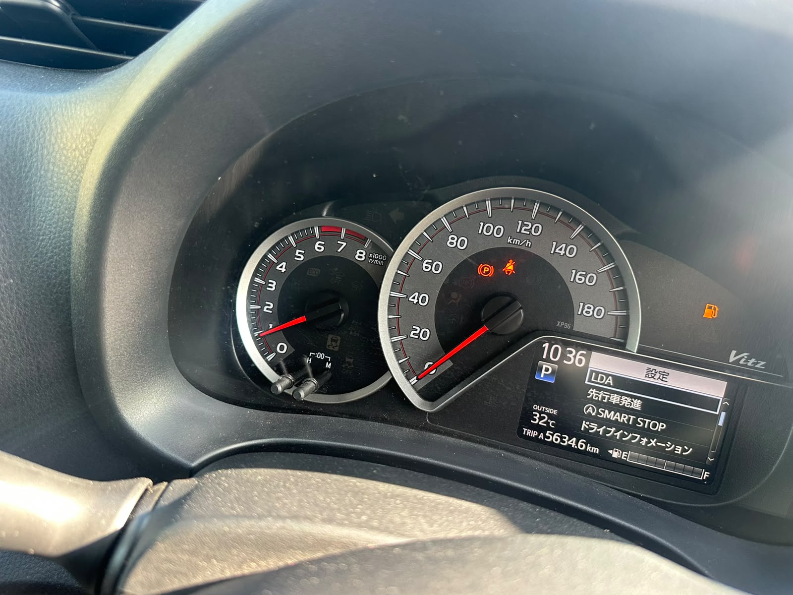 TOYOTA VITZ