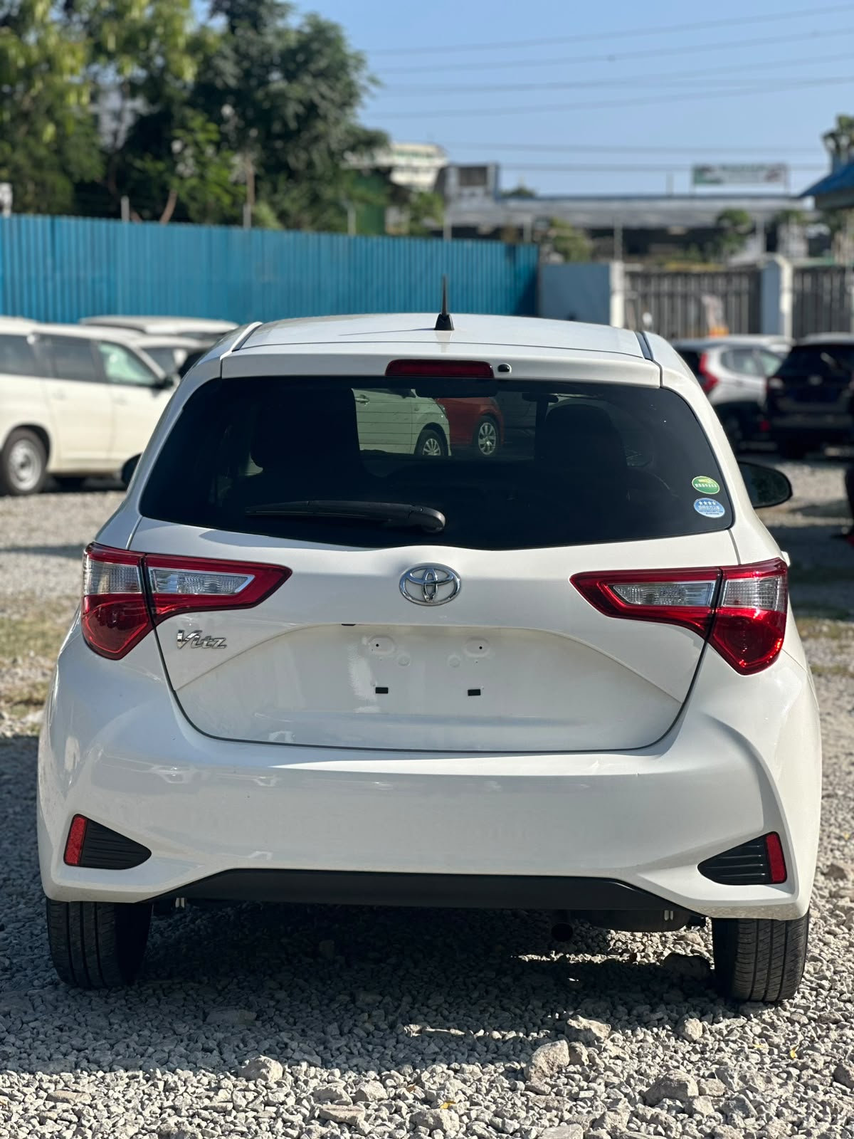 TOYOTA VITZ