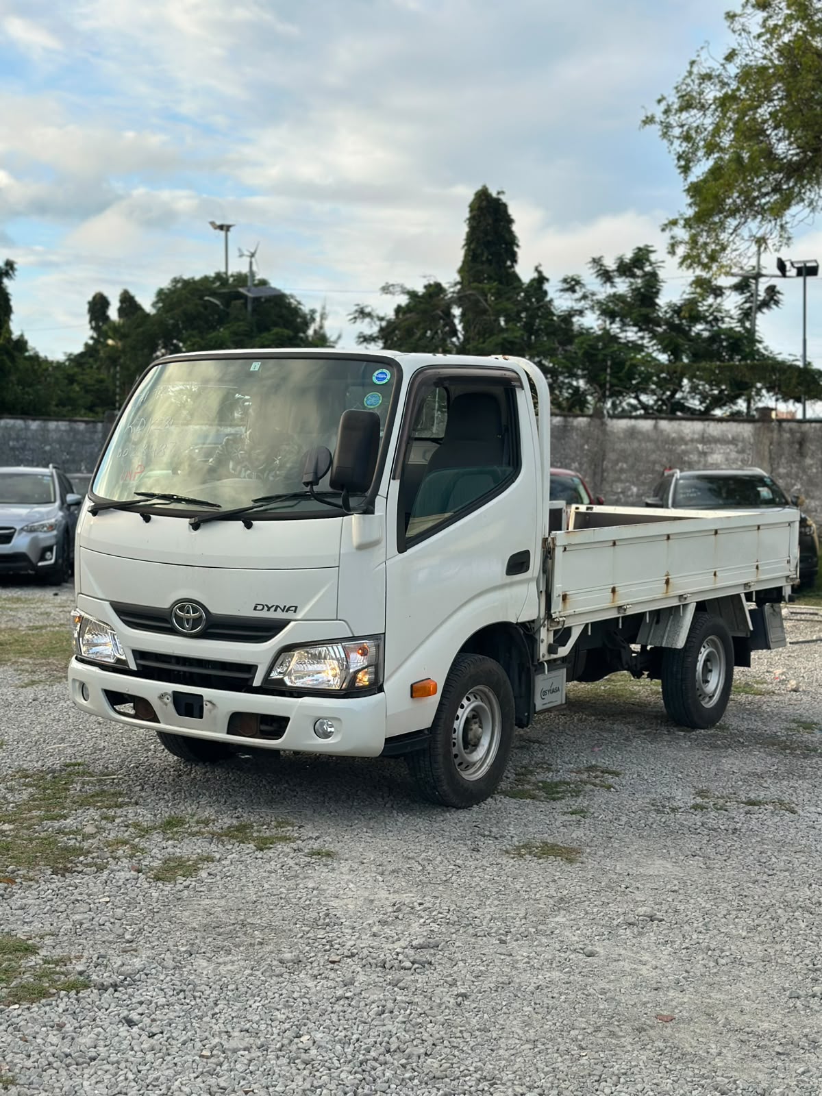 TOYOTA DYNA