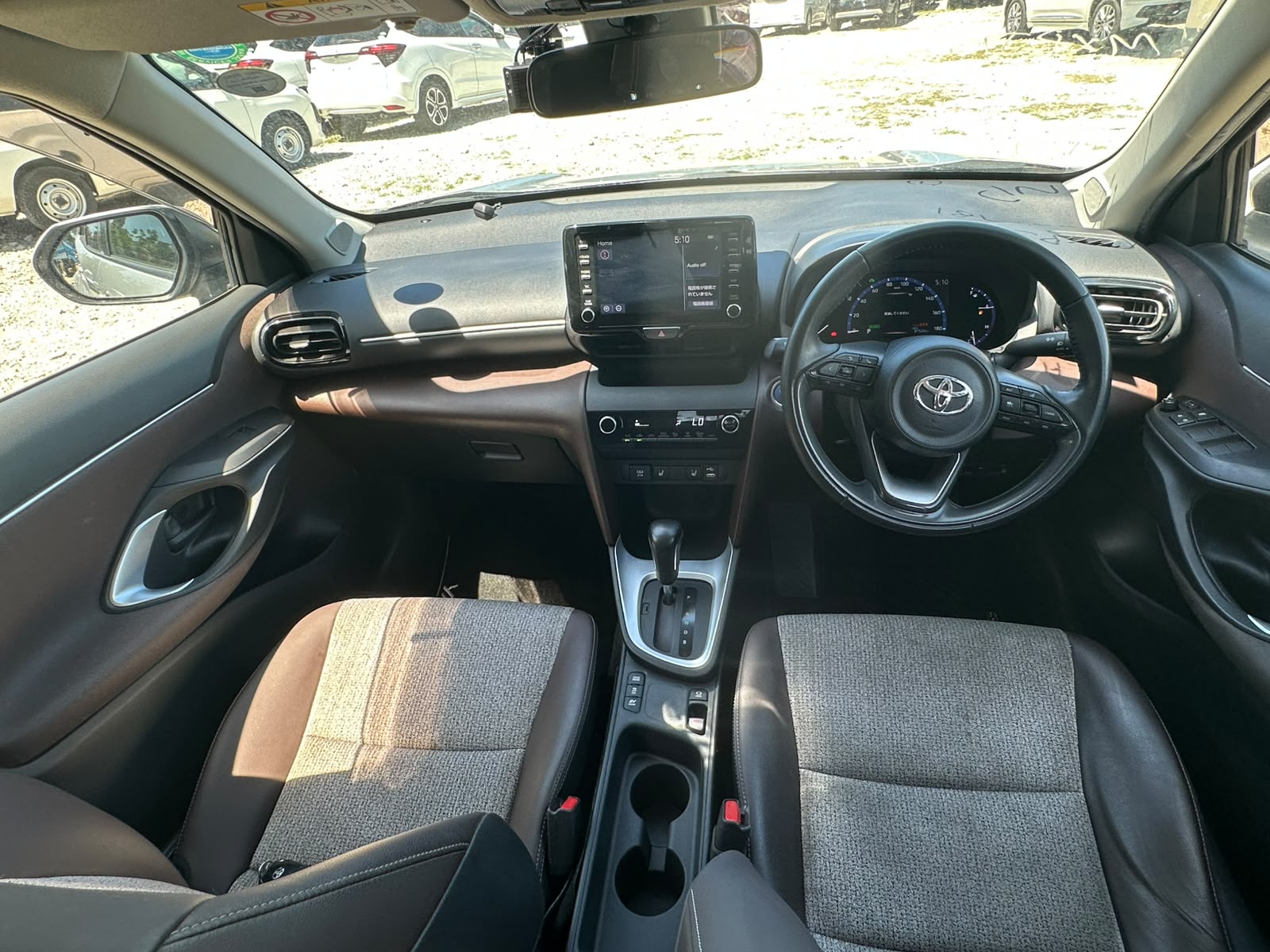 TOYOTA YARIS