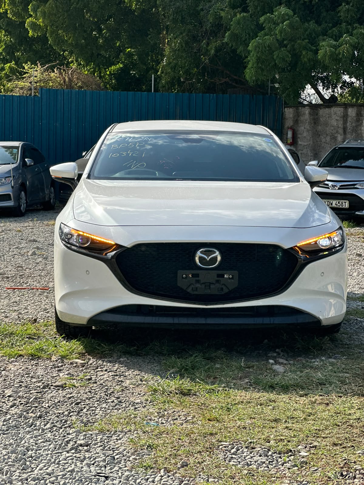 MAZDA 3