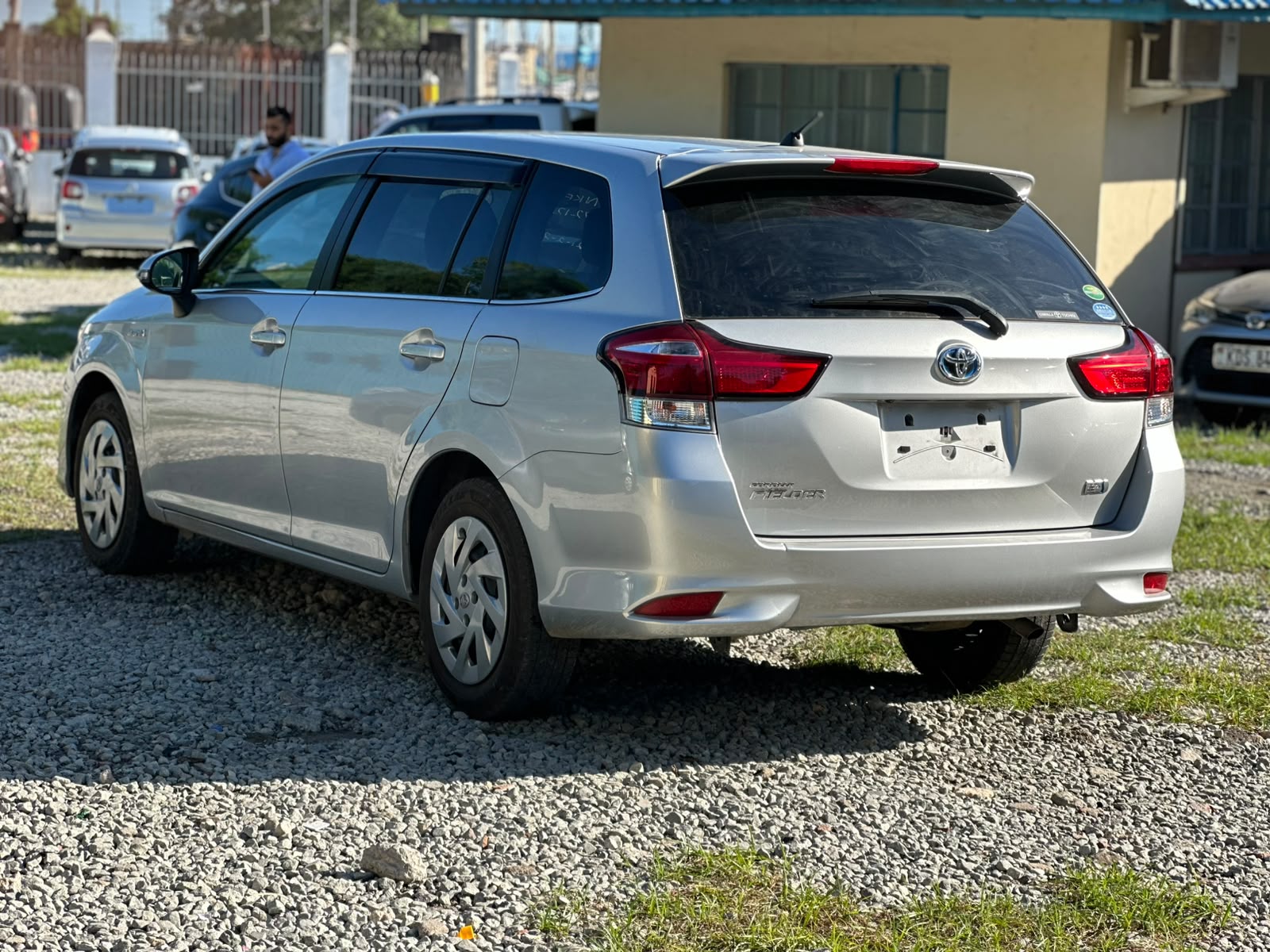 TOYOTA FIELDER