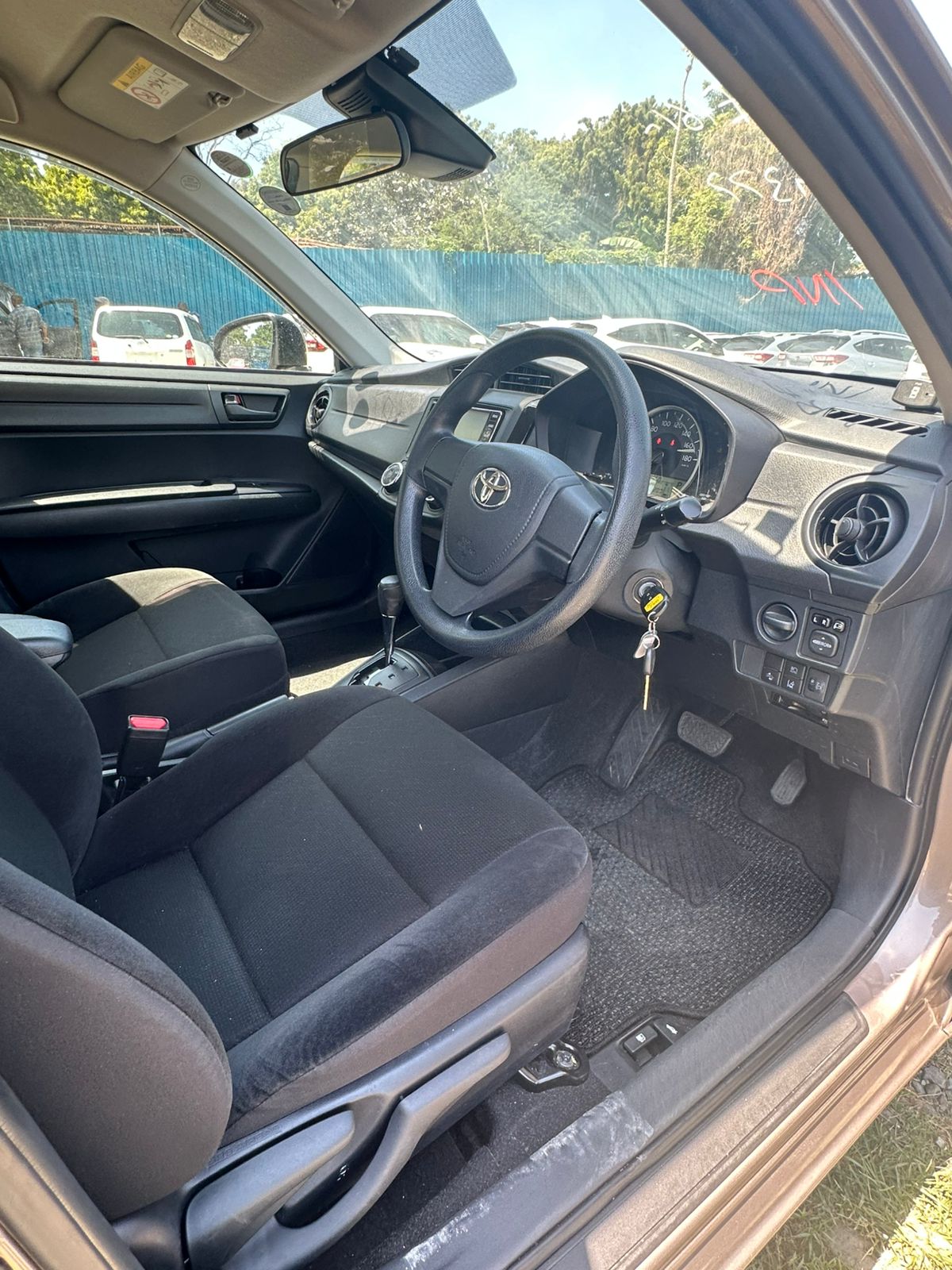TOYOTA AXIO