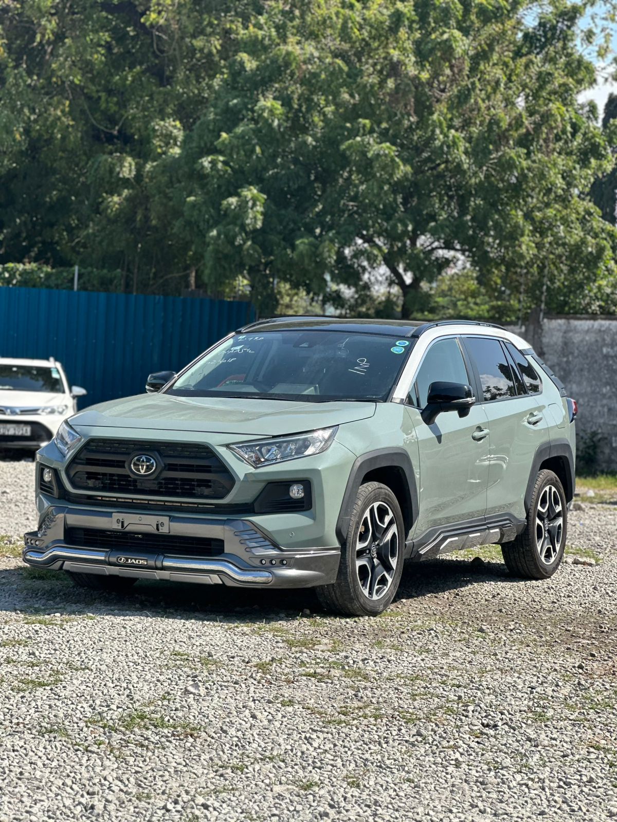 TOYOTA RAV4