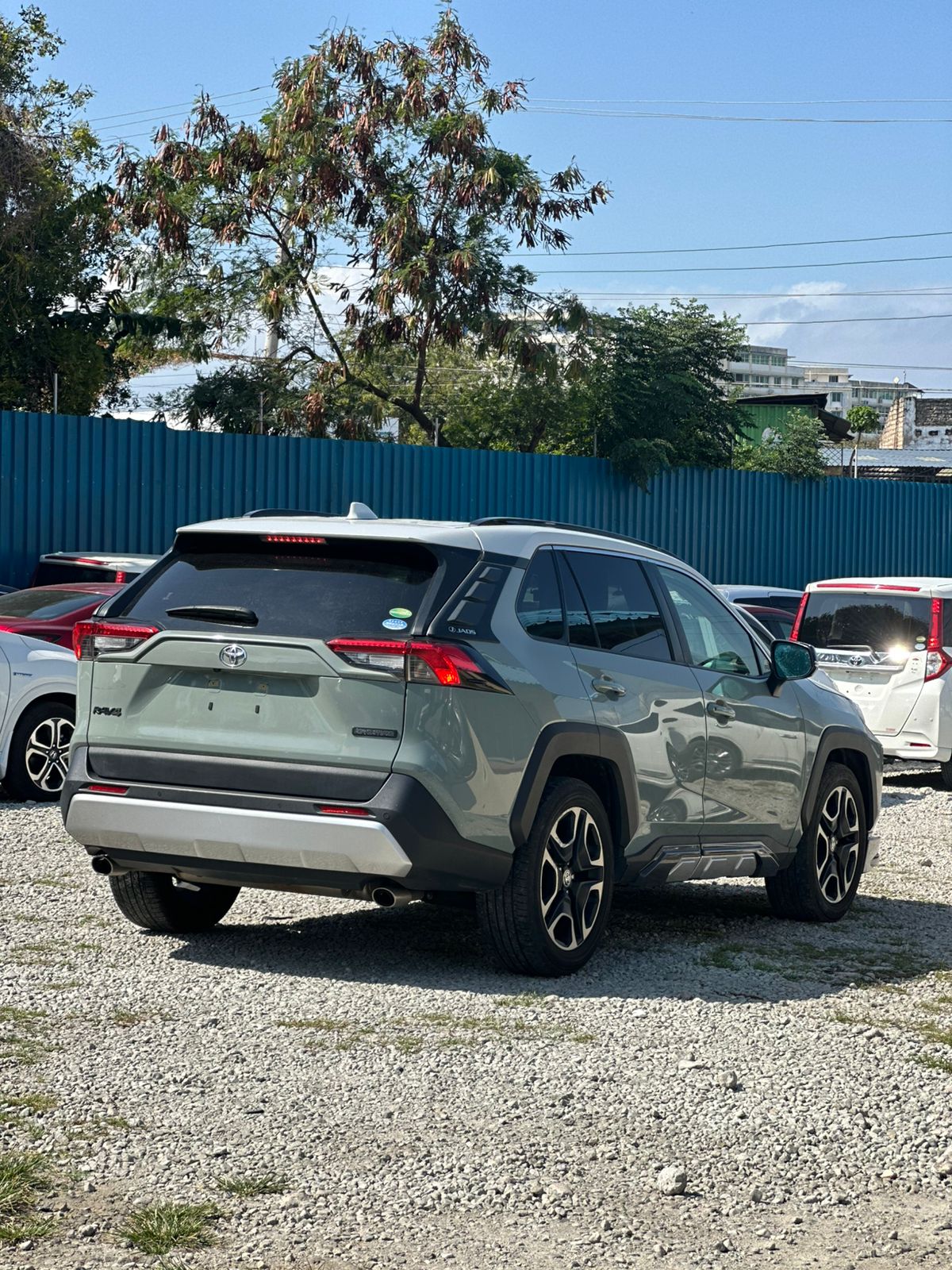 TOYOTA RAV4