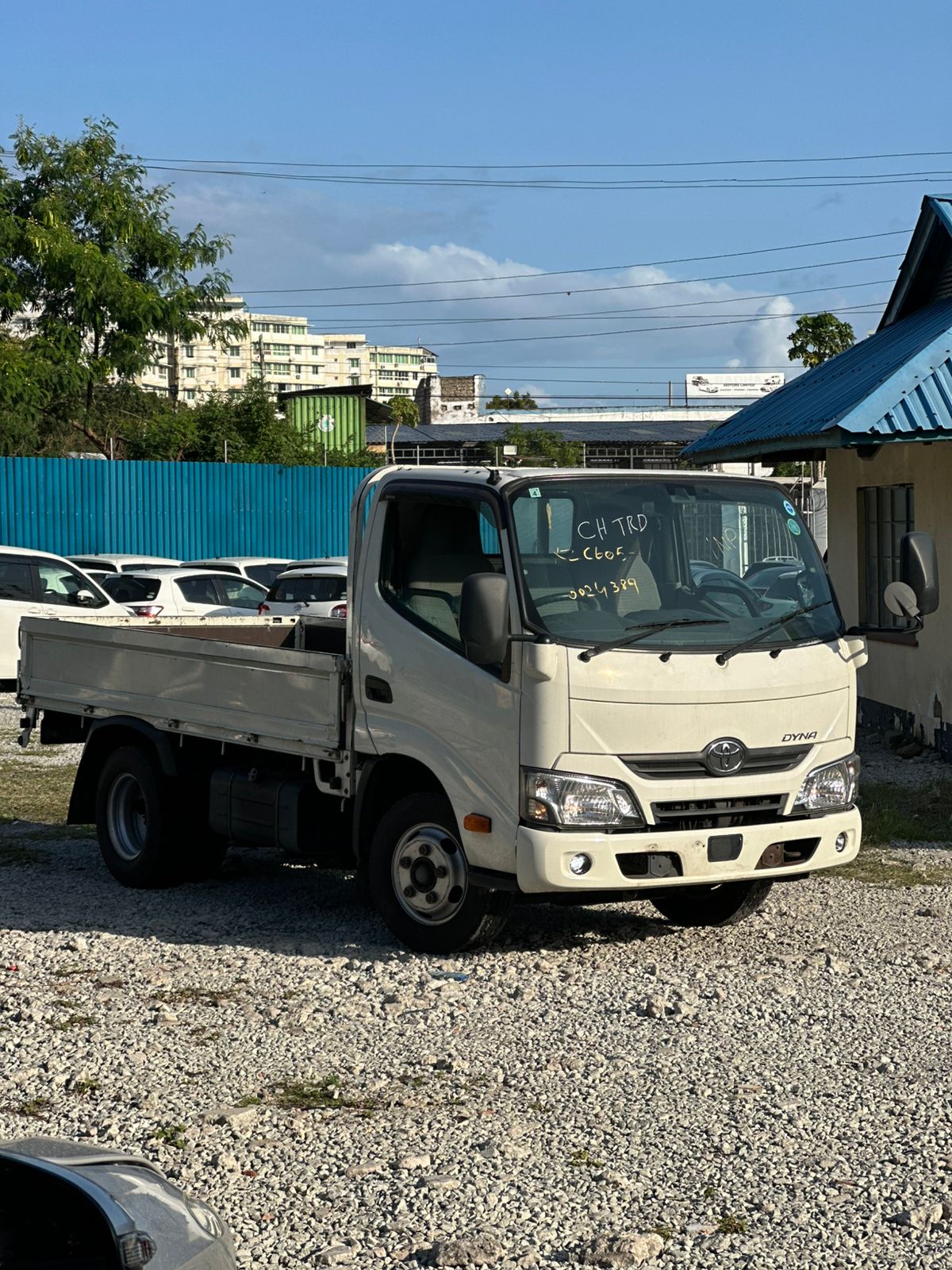 TOYOTA DYNA