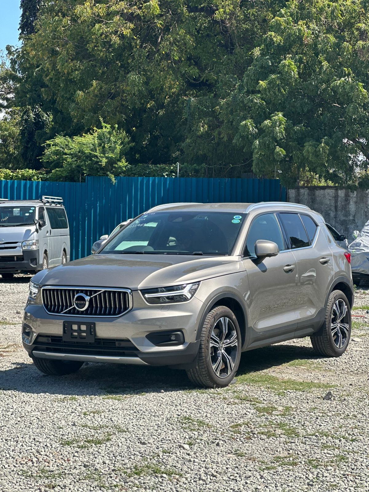 VOLVO XC40