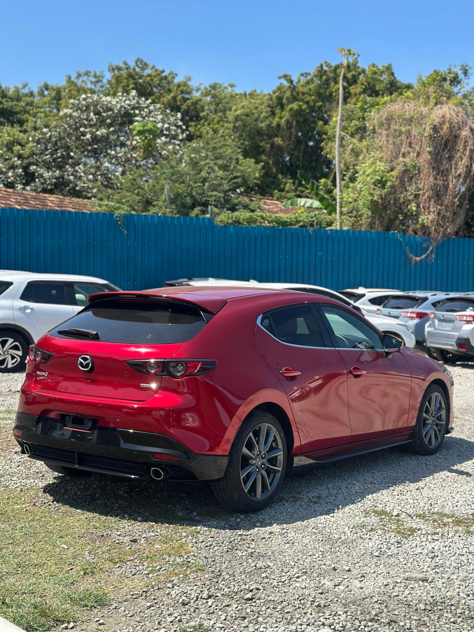 MAZDA 3