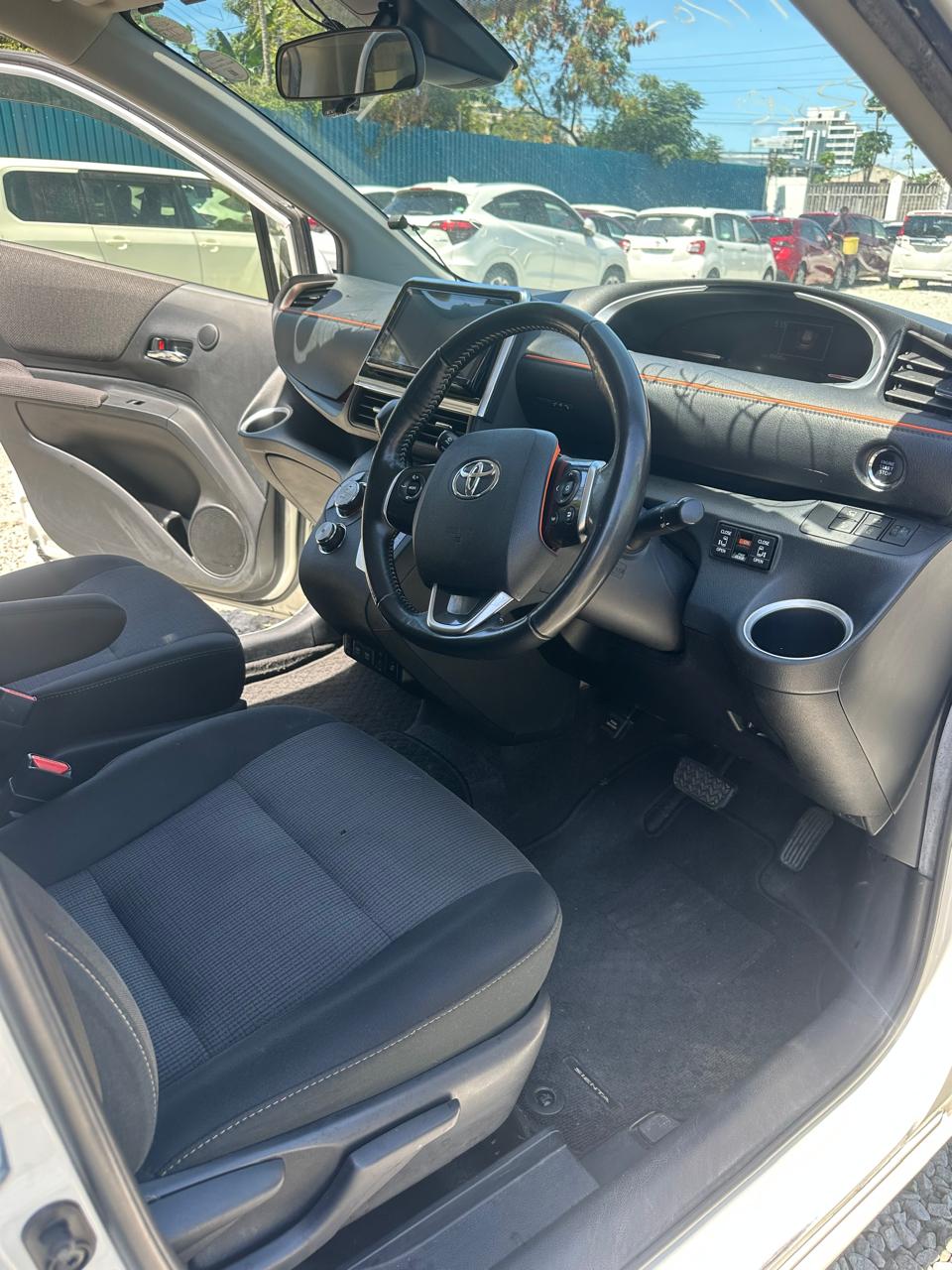 TOYOTA SIENTA
