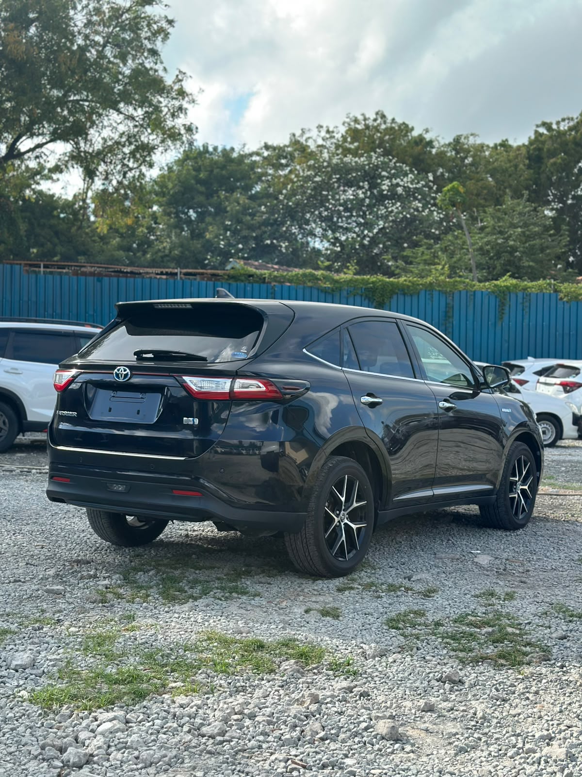 TOYOTA HARRIER