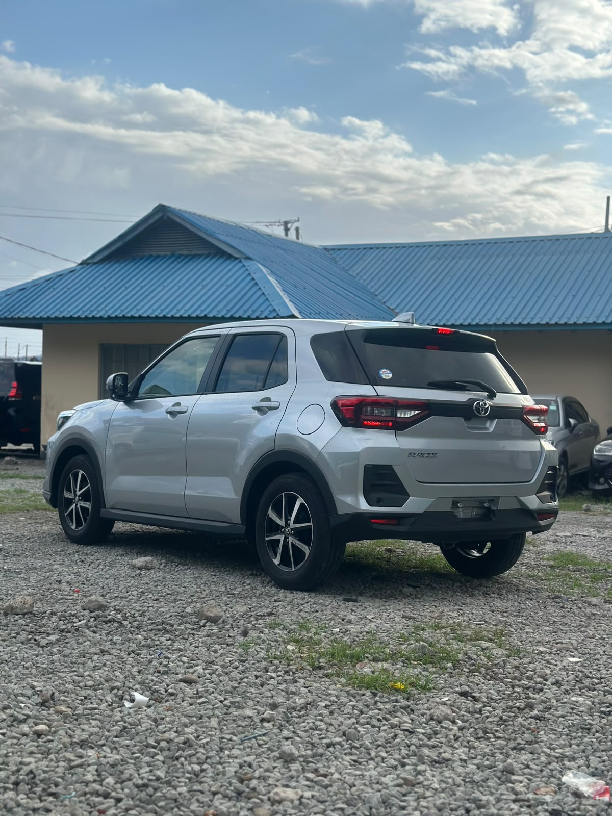 TOYOTA RAIZE