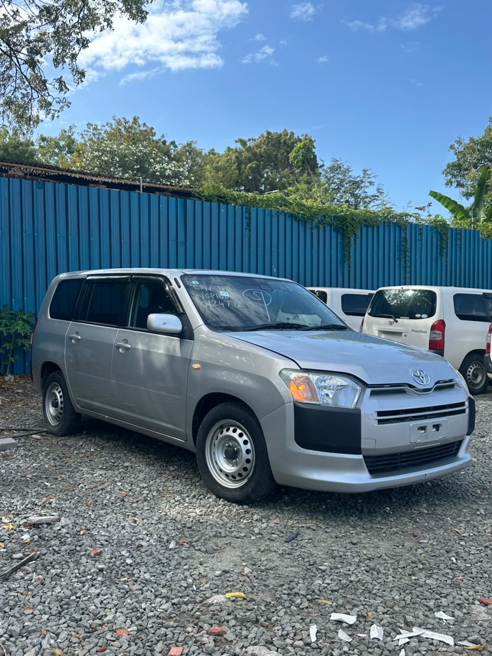 TOYOTA SUCCEED