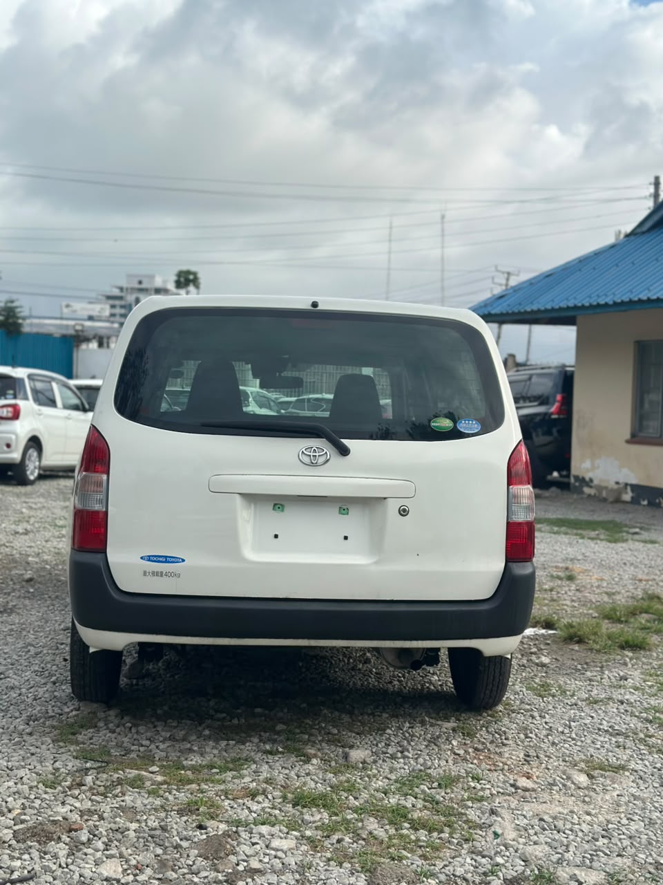 TOYOTA SUCCEED