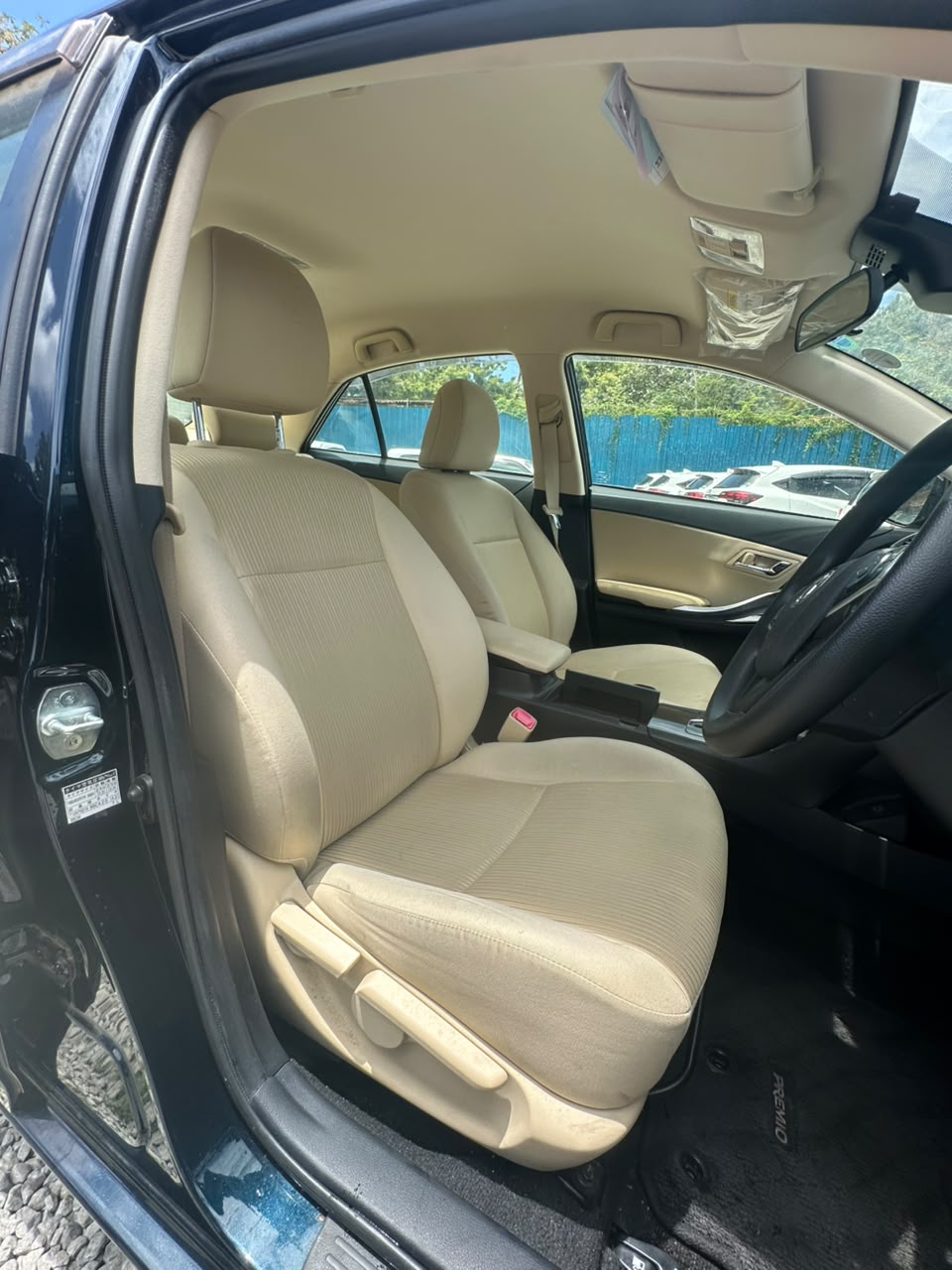 TOYOTA PREMIO